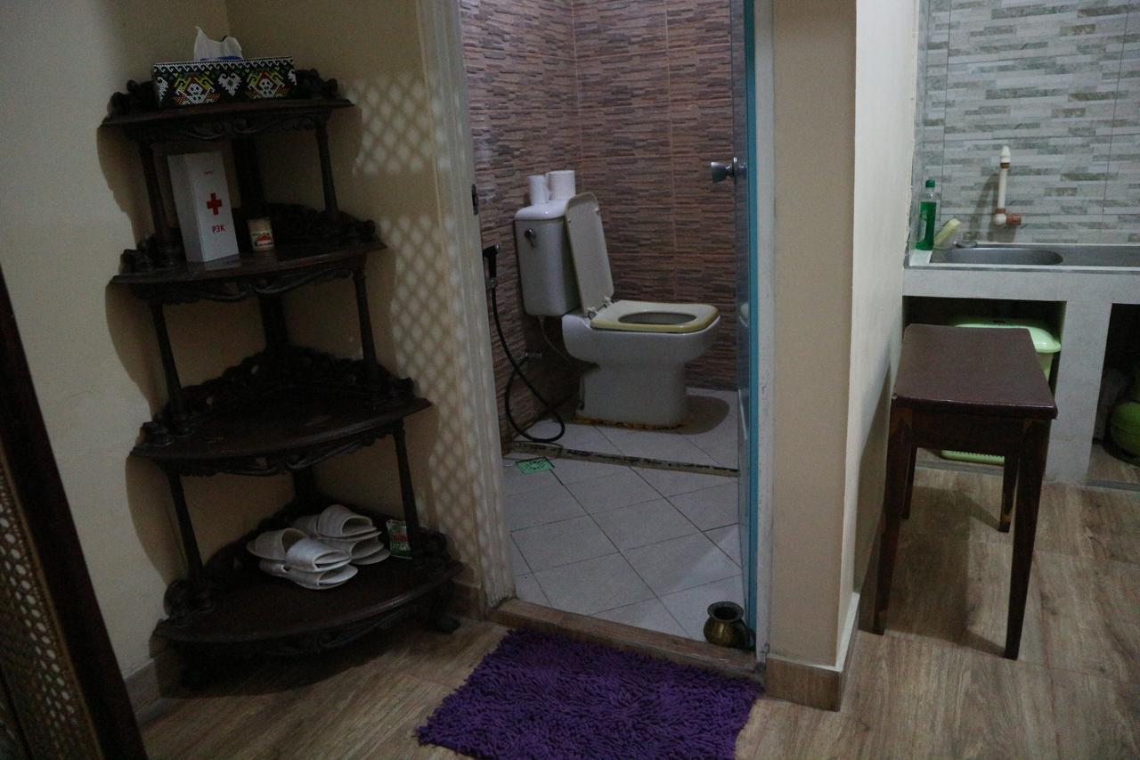 Kembar Guesthouse Yogyakarta Ngoại thất bức ảnh
