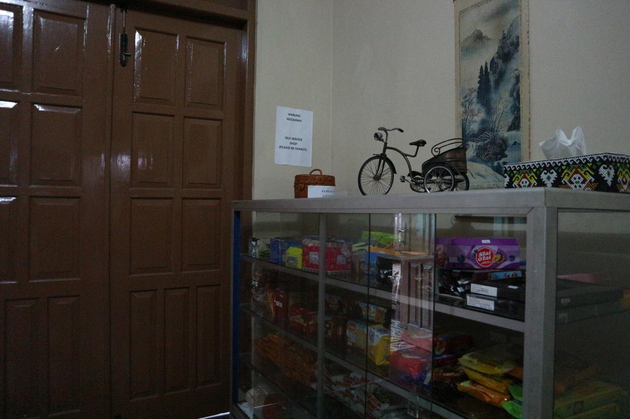 Kembar Guesthouse Yogyakarta Ngoại thất bức ảnh
